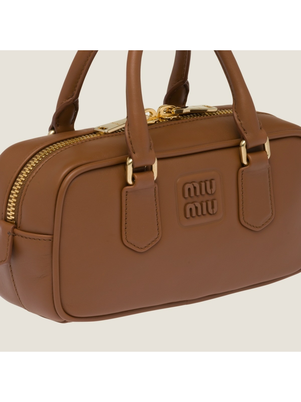 Кожаная сумка Miu Miu Arcadie